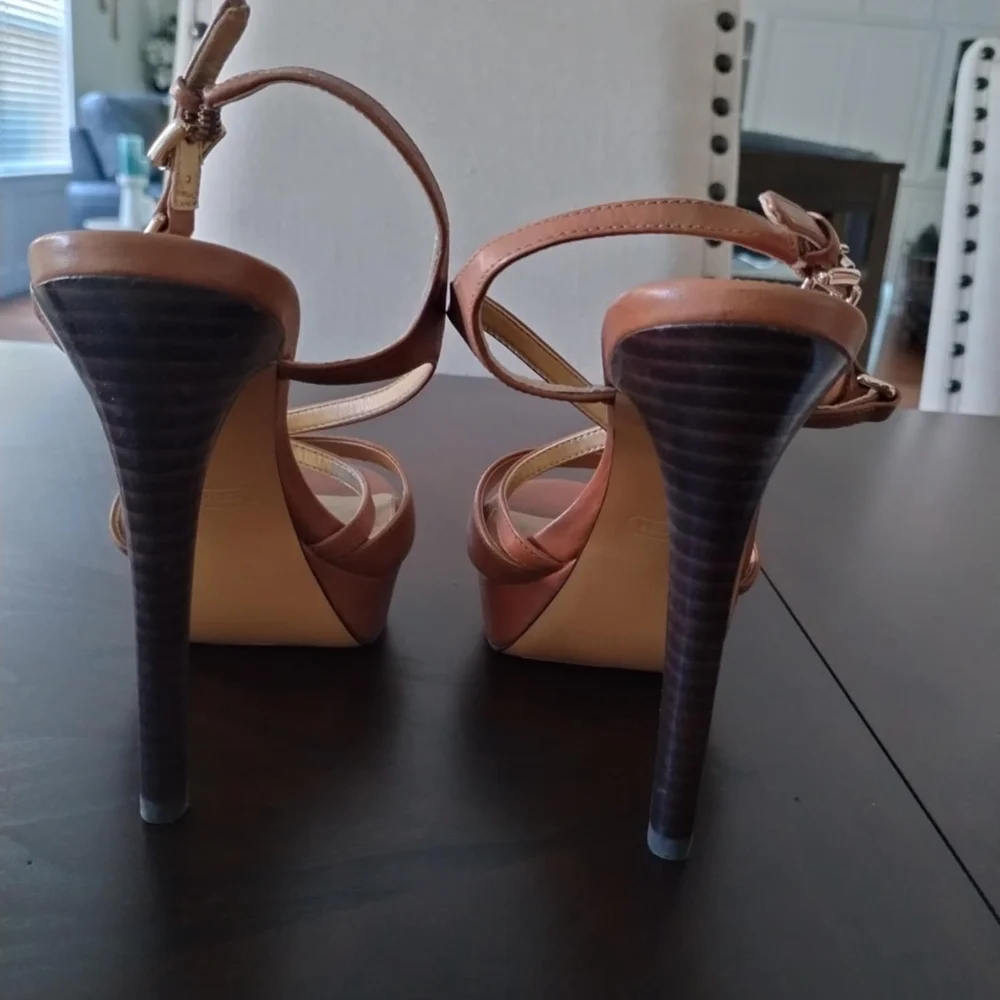 NEW COACH Elegant Tan High Heel Sandals - Picture 3 of 3